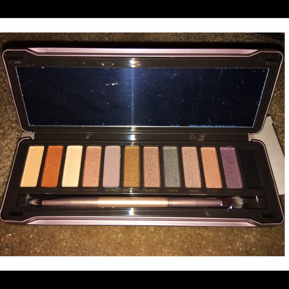 Naked 2 Pallet