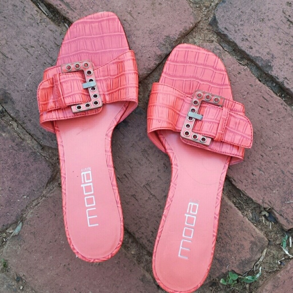MODA SPANA Coral Slide Croc Sandals