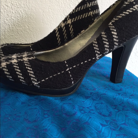Plaid heel