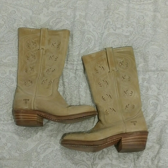 Frye cowgirl boots size7