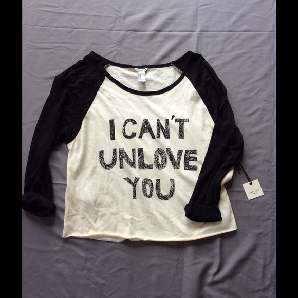 🔥NWT 3/4 Sleeve Length Crop Top