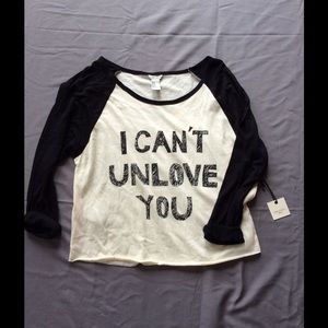 🔥NWT 3/4 Sleeve Length Crop Top