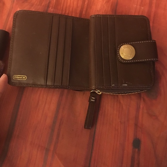 Coach wallet good condition - Picture 2 of 4