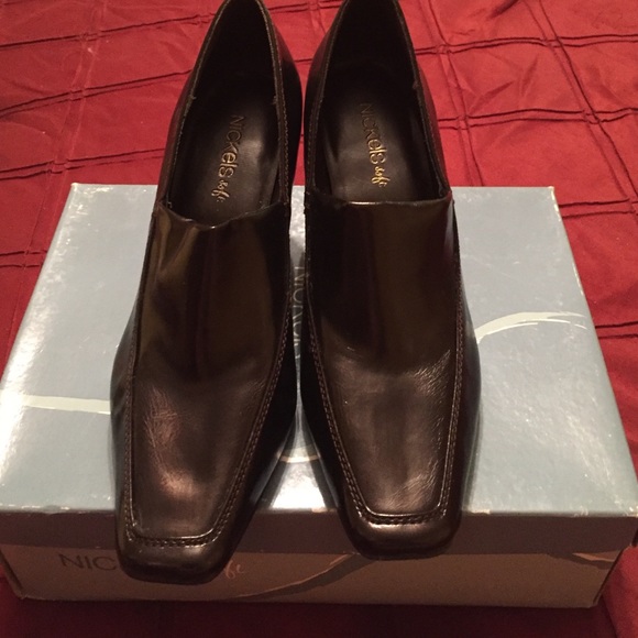Brown heel loafer