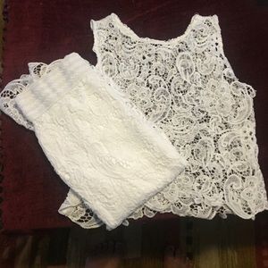 White Two Piece Dress!❣L/XL Stretches!