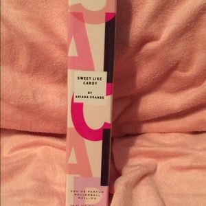 Ariana Grande "Sweet Like Candy" Roll-On
