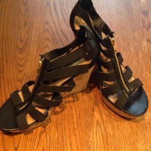 STEVE MADDEN platform wedges