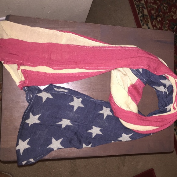 Vintage style Americana scarf