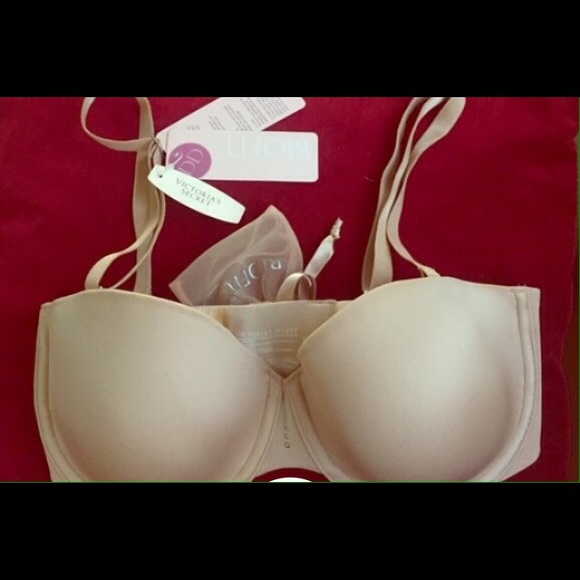 NWT 32 DD strapless bra with straps