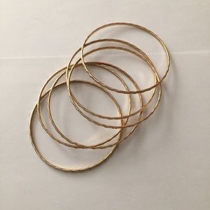 SET OF 6 gold bangles!!