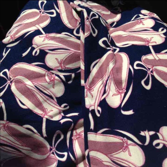 Lularoe ballet slippers os