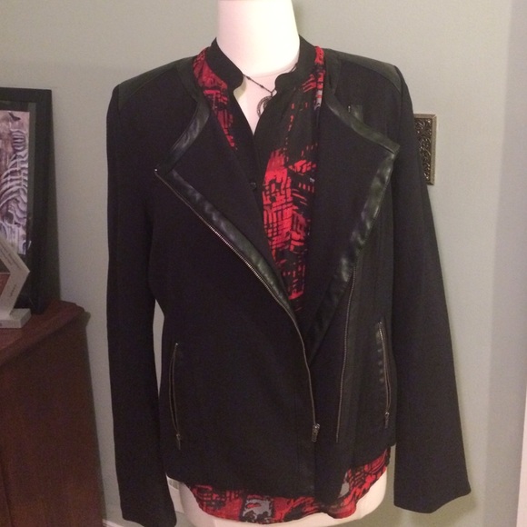 Black Fitted Edgy Blazer