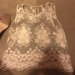 Cute shirt, good for fall summer and spring :)