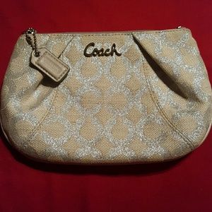 NEW YEAR'S SALEAuth Preloved Coach mini bag NEW YEAR'S SALEAuth Preloved Coach mini bag