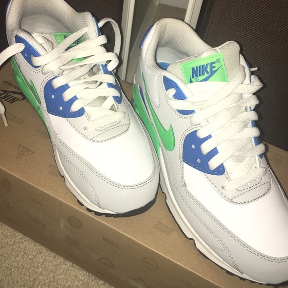 AIR MAX
