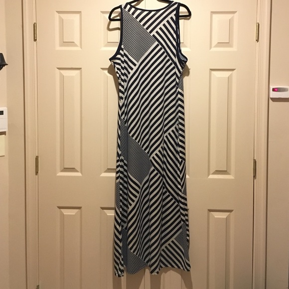 Faded Glory Dresses - Navy Blue and White Stripe Design Maxi Dress Faded Glory Dresses - Navy Blue and White Stripe Design Maxi Dress