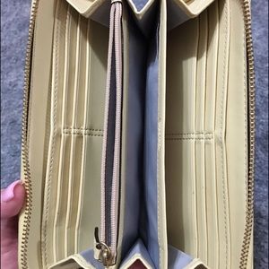 Additional photos for yellow leather Coach bag