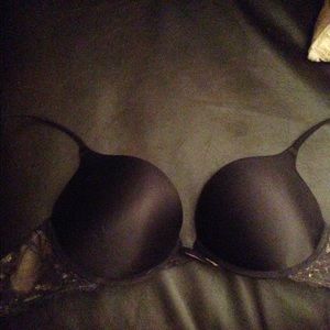 Maidenform add 2 cup Size 36B