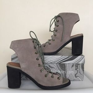 Jeffrey Campbell Minimal Lace-Up Heel