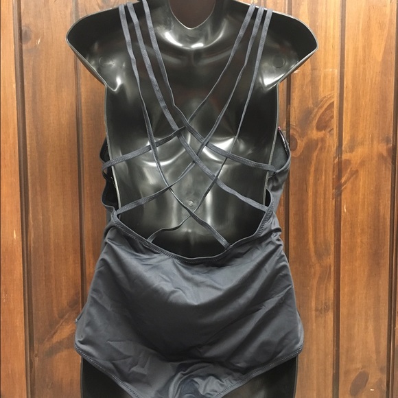 Bathing suit - Picture 3 of 4