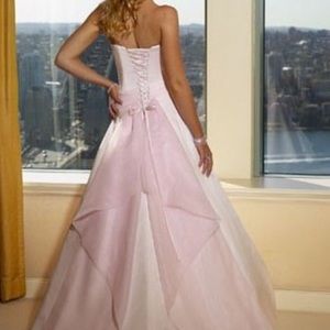 **** Satin wedding dress ******