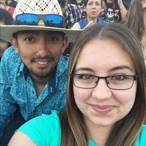 Meet your Posher, Jasmine