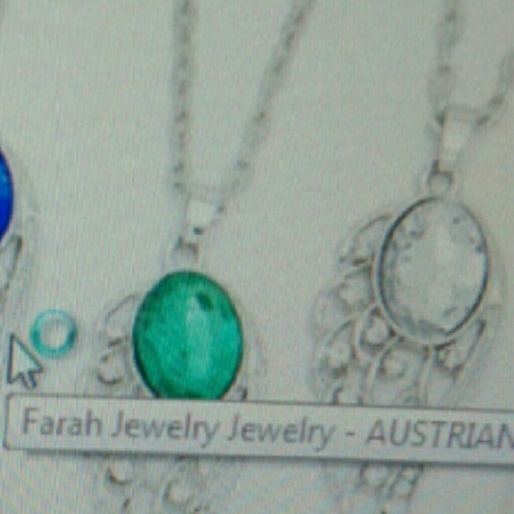 Australian Crystal Angel Wing Pendant - Picture 3 of 4