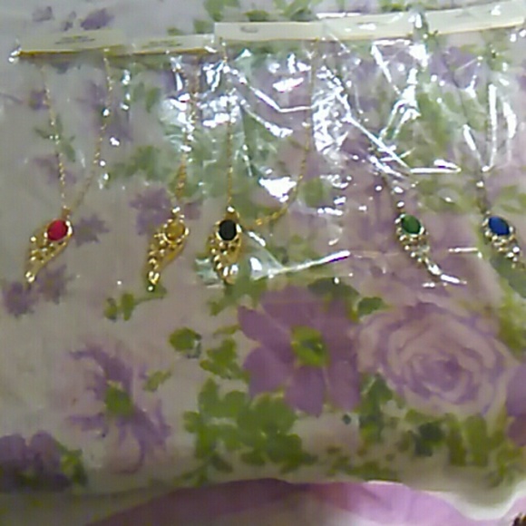 Australian Crystal Angel Wing Pendant - Picture 4 of 4