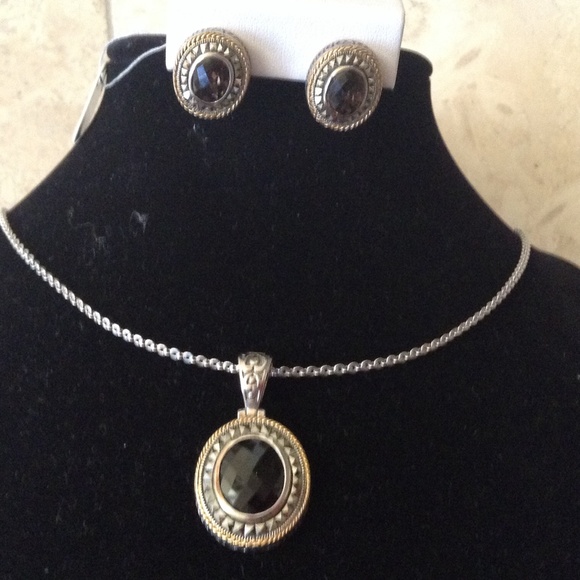 925 SILVER LAVISH MARCASITE NECKLACE AND EARRINGS