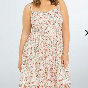 Torrid size 2 new with tags