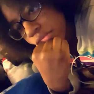 Meet your Posher, Kendra