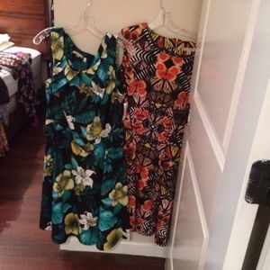 Set of 2 Ladies Plus Size 18 Dresses  / Brand New