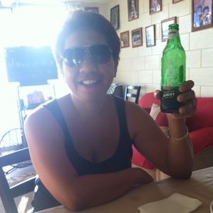 Meet your Posher, Momi