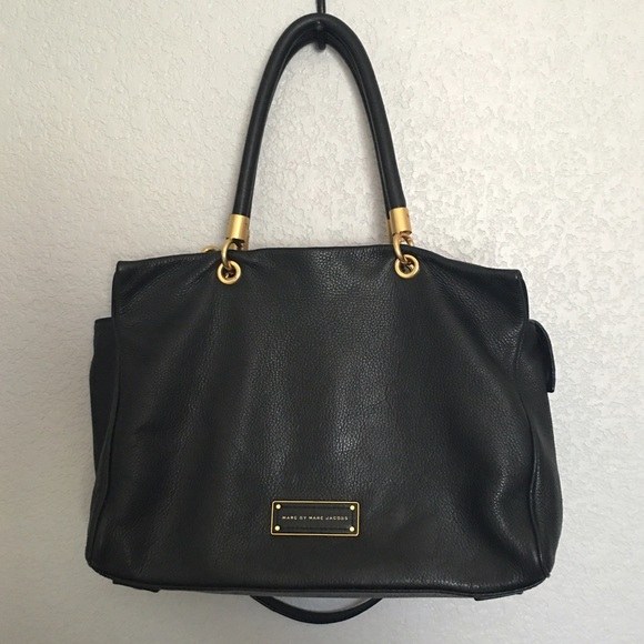 MARC BY MARC JACOBS LEATHER LARGE TOTE - Picture 1 of 4