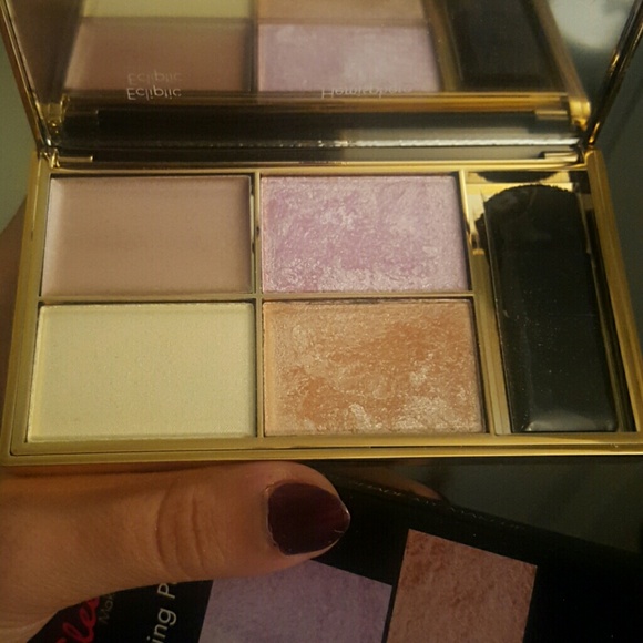Sleek makeup - Picture 3 of 3