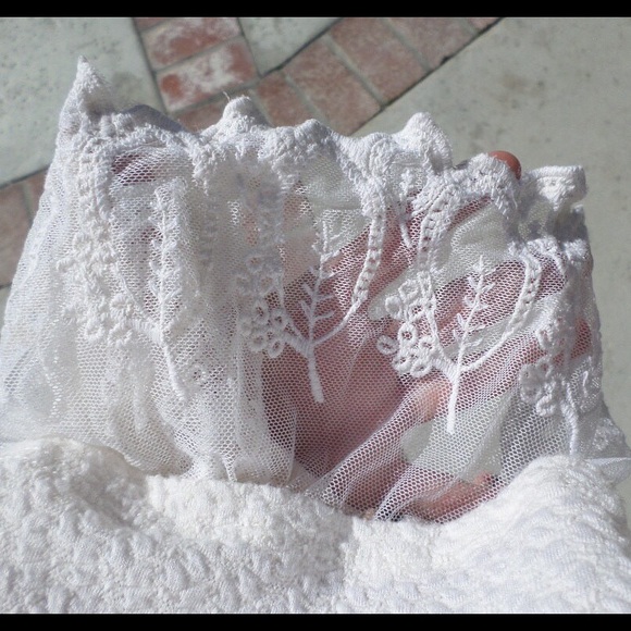 Lace White Sweater - Picture 3 of 3