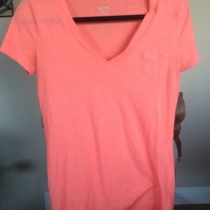 Basic neon tee