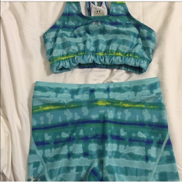 Under Armour Sports Bra and Spandex Set