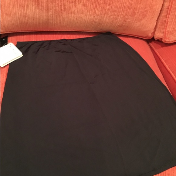 Calvin Klein Half Slip 18" NWT