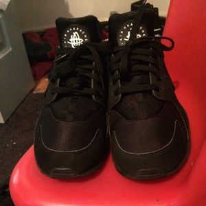 Huaraches size 10