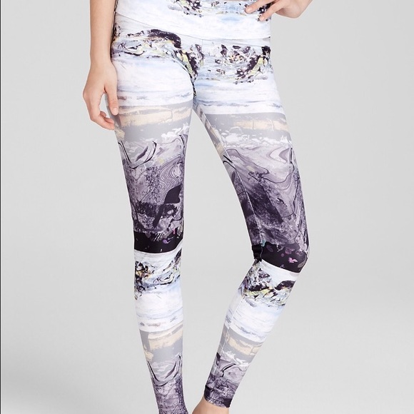 lululemon athletica Pants - Onzie Artic Leggings