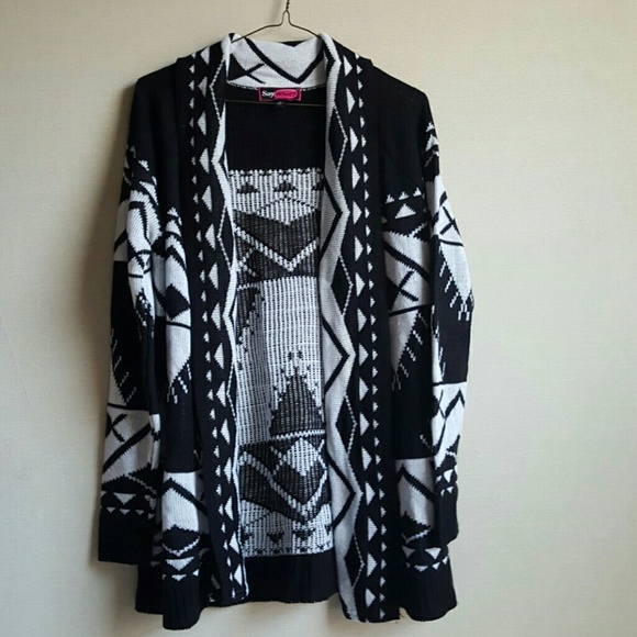 NWOT Patterned cardigan - Picture 1 of 3