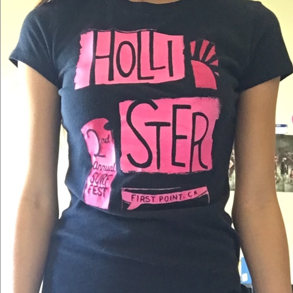 Graphic tee