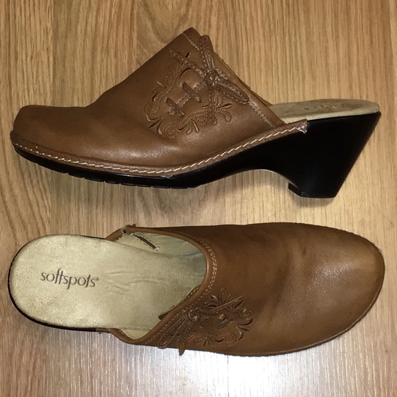 Softspots Brown Leather Bow Accent Mules Clogs 10
