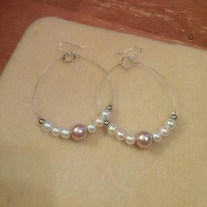 Pearl beaded earrings (Handmade)
