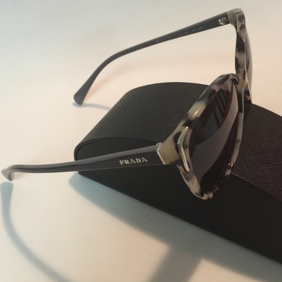 โโSOLDโโPRADA Havana Sunglasses KAD-3M1๐HP - Picture 4 of 4