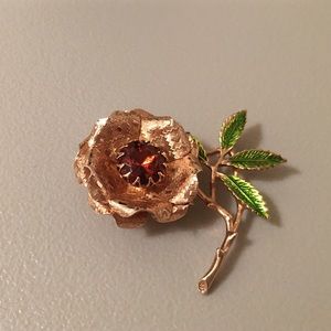 Vintage Sarah Coventry pin