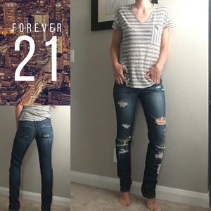 Forever 21 destroyed Skinny denim ✌🏻️