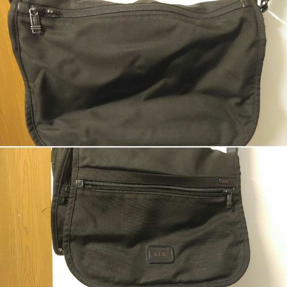 Tumi Mens Messenger Bag
