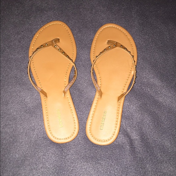 NEW Women's Express Flip Flops - 7 - Picture 2 of 4